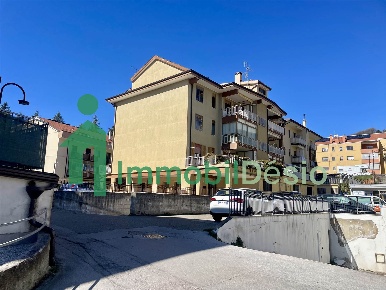 Foto Appartamento a Potenza Centro di 120 m² con 5 locali in vendita