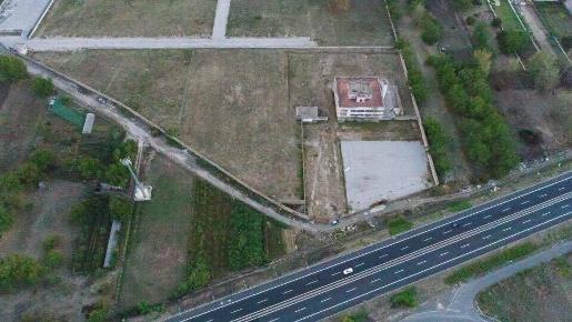 Foto Terreno industriale in semicentrale, Castello di Cisterna di 16000 m²