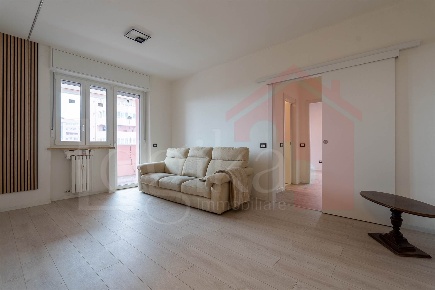 Foto Appartamento in Via dei Pini  6, Pieve Emanuele Centro di 65 m²