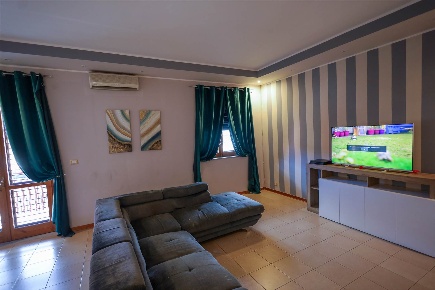 Foto Appartamento a Mascalucia Centro di 110 m² con 4 locali in vendita