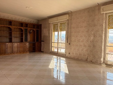 Foto Appartamento a Ancona Pietralacroce di 187 m² con 5 locali in vendita