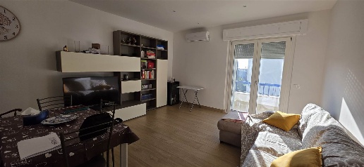 Foto Appartamento in Via tirreno, Tarquinia Paese di 85 m² con 4 locali