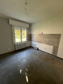 Foto Appartamento a Suzzara Centro di 70 m² con 5 locali in vendita