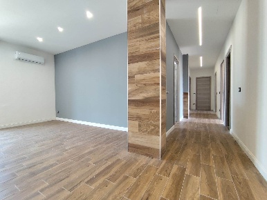 Foto Appartamento a Terni Centro di 95 m² con 5 locali in vendita