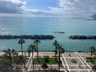 Foto Appartamento in corso giuseppe garibaldi, Salerno Centro di 79 m²