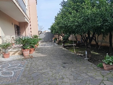 Foto Appartamento in VIA SEGNI, Aversa di 160 m² con 6 locali in vendita