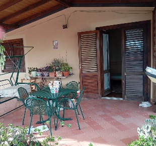 Foto Appartamento in VIA SEGNI, Aversa di 160 m² con 6 locali in vendita