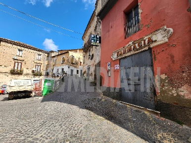 Foto Locale commerciale in PIAZZA CAVOUR 1, Corigliano-Rossano di 45 m²