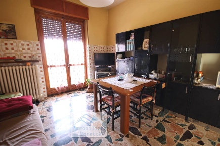 Foto Appartamento a Alba Centro di 110 m² con 4 locali in vendita