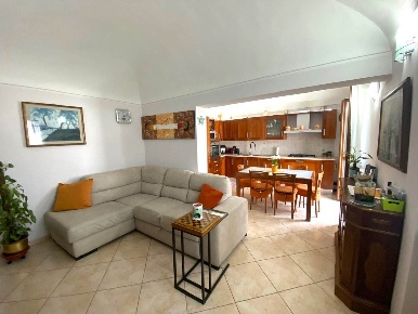 Foto Appartamento in Via San Pietro 13/A, Trino Centro di 130 m² in vendita