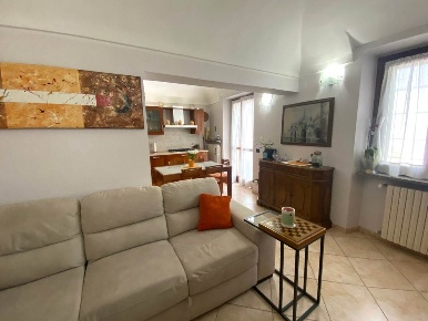 Foto Appartamento in Via San Pietro 13/A, Trino Centro di 130 m² in vendita