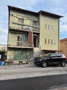 Foto Appartamento a Campi Bisenzio Il Rosi, Limite di 160 m² con 4 locali