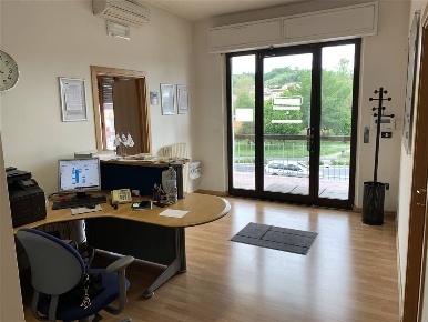 Foto Ufficio a Figline e Incisa Valdarno di 218 m² con 8 locali in affitto
