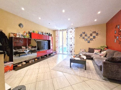 Foto Appartamento in via bra, Bordighera Due Strade di 85 m² con 3 locali