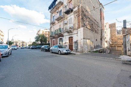 Foto Magazzino in Via Masaniello 11, Catania Rapisardi di 350 m² in vendita