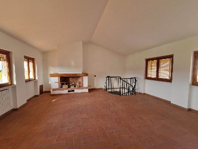 Foto Appartamento a Carmignano Seano di 155 m² con 6 locali in vendita