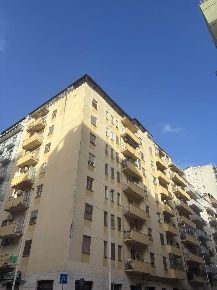 Foto Appartamento a Cagliari Piazza Giovanni XXIII di 120 m² con 5 locali