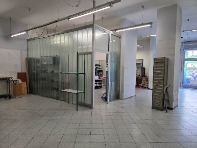 Foto Negozio in VIALE MARELLI 19, Sesto San Giovanni Centro di 192 m²