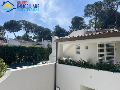 Foto Villa unifamiliare in via delle ginestre, Cellole Baia Domizia