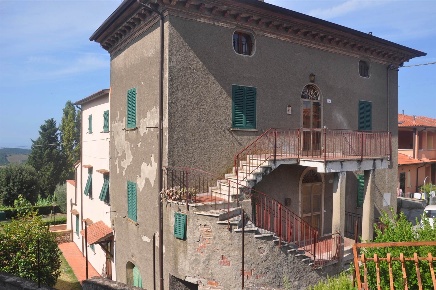 Foto Appartamento a Castellina Marittima di 65 m² con 3 locali in vendita