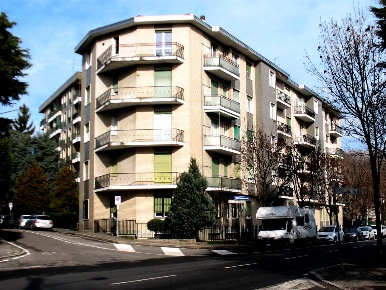 Foto Appartamento in viale Prealpi, Saronno di 74 m² con 3 locali