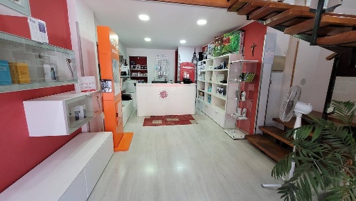 Foto Attività commerciale in Corso Vittorio Emanuele 140, Canicattini Bagni