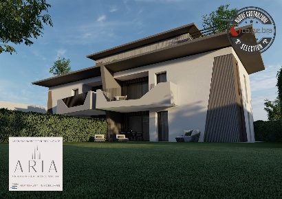 Foto Appartamento in Via Marconi, Cogliate Centro di 111 m² con 4 locali