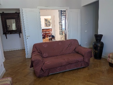 Foto Attico a Firenze Le Cure di 203 m² con 8 locali in affitto