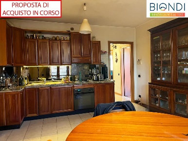 Foto Appartamento in via Moroni, Scanzorosciate Scanzo Rosciate di 130 m²