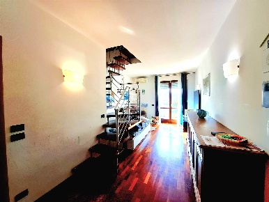 Foto Appartamento a Firenze Brozzi di 126 m² con 5 locali in vendita