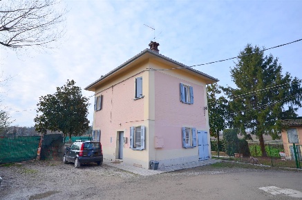 Foto Villa unifamiliare a Valsamoggia Muffa di 115 m² con 4 locali