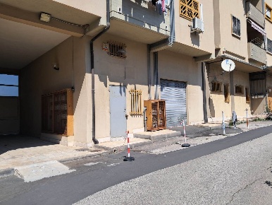 Foto Negozio a Catania Librino - Zia Lisa di 25 m² con 1 locali in vendita