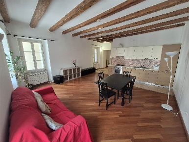 Foto Appartamento in Piazza Cavana  6, Trieste Città Vecchia di 84 m²