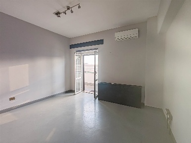 Foto Ufficio in Via Edison  26, Monterotondo Monterotondo Scalo di 80 m²