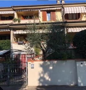 Foto Villa a schiera a Lastra a Signa di 170 m² con 5 locali in vendita