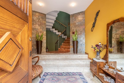 Foto Appartamento in Via San Martino 59, Ficarazzi di 167 m² con 8 locali