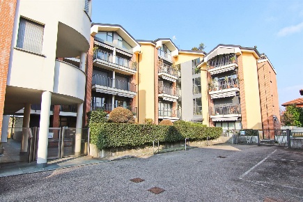 Foto Appartamento in Via Vittorio Veneto 28, Lentate sul Seveso Centro