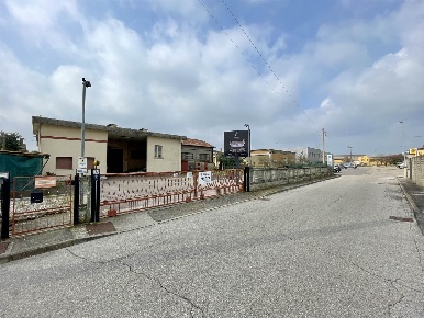 Foto Magazzino a Borgo Virgilio Magri di 706 m² con 3 locali in vendita
