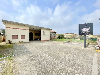 Foto Magazzino a Borgo Virgilio Magri di 706 m² con 3 locali in vendita