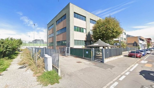 Foto Capannone industriale a Bresso di 410 m² in vendita