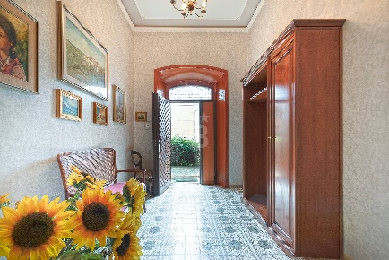 Foto Villa unifamiliare in Via Lorenzo da Viterbo, Viterbo di 197 m²