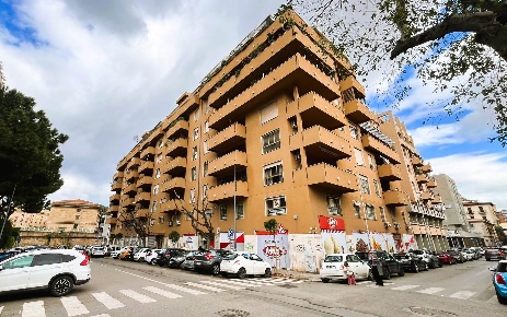 Foto Appartamento in via delle croci  2g, Palermo Borgo Vecchio di 160 m²