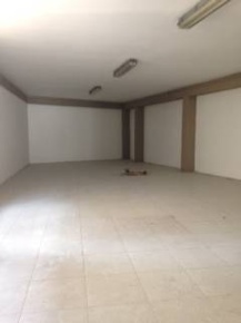 Foto Negozio a Borgo San Lorenzo Centro di 240 m² con 2 locali in affitto