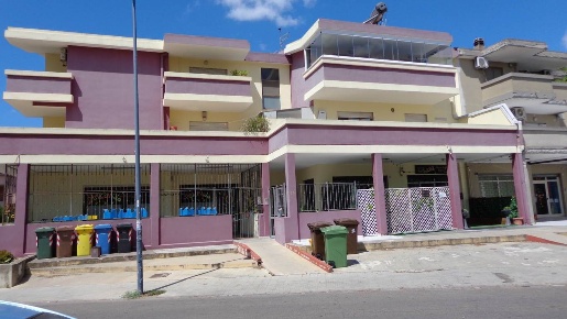 Foto Negozio in via Michelangelo Pira 19, Selargius di 85 m² in vendita