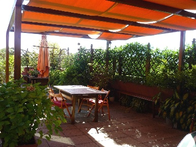 Foto Attico in Corso Italia 76, Caronno Pertusella Centro di 140 m²