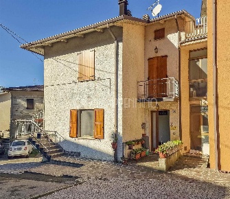 Foto Appartamento a Palagano di 86 m² con 3 locali in vendita