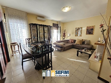 Foto Appartamento in VIA EDMONDO DE AMICIS, Matera Centro di 135 m²