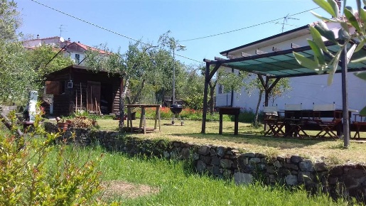 Foto Appartamento a Podenzana di 100 m² con 4 locali in vendita