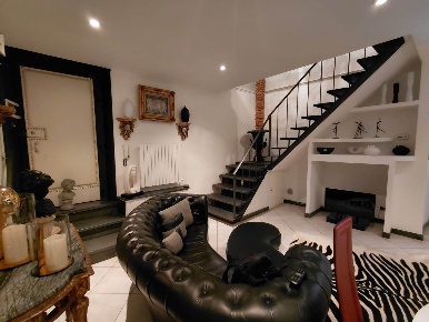 Foto Appartamento a Pistoia Centro Storico di 80 m² con 2 locali in vendita