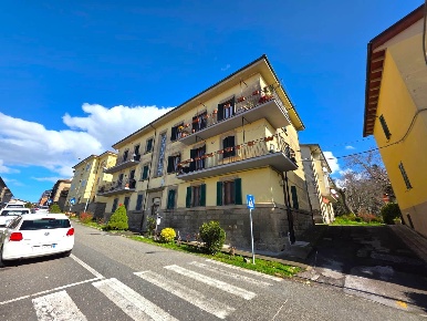 Foto Appartamento a Santa Fiora Centro di 40 m² con 4 locali in vendita